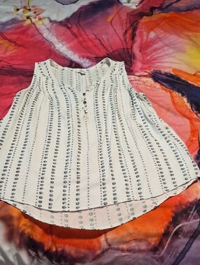 Sonoma White Sleeveless Striped Geo-Print Camisole
